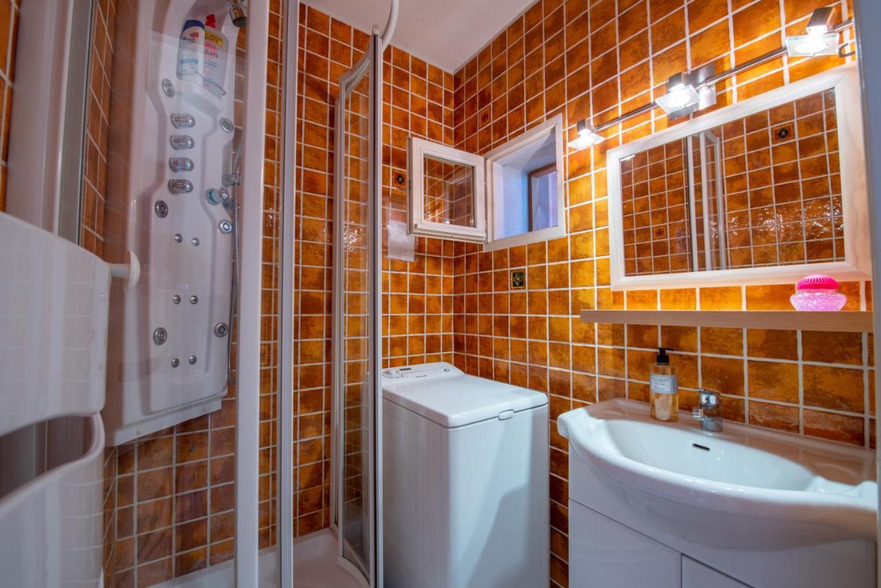 T2 En Hypercentre -parking Prive-clim-proche Apartment